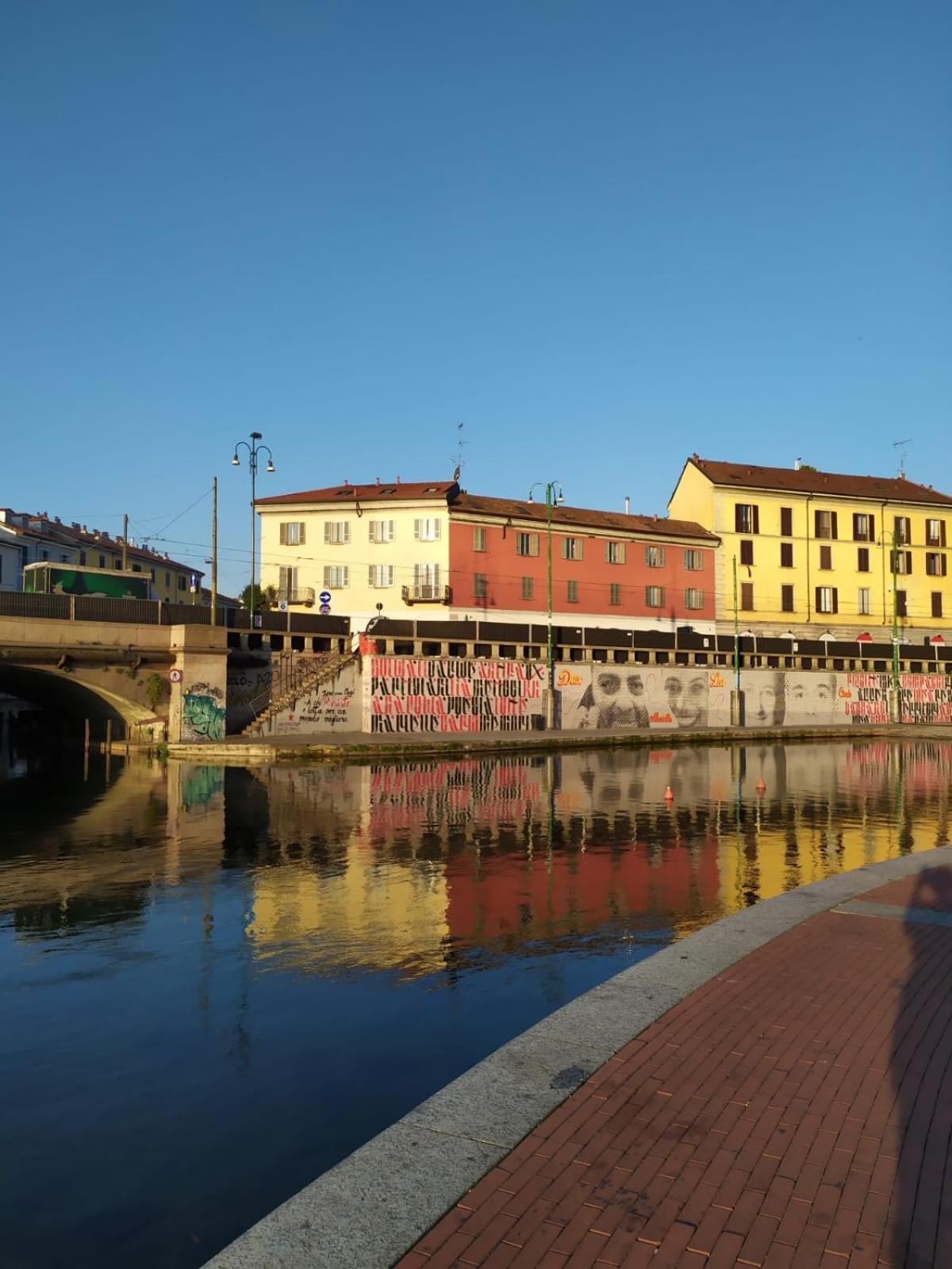 Camera Navigli Con Bagno Privato Milan Bagian luar foto